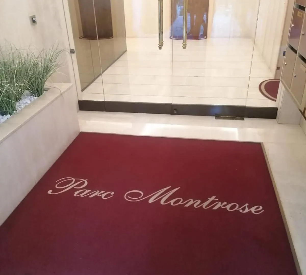 Superb Apartment With Pool Tennis & Parking Cannes