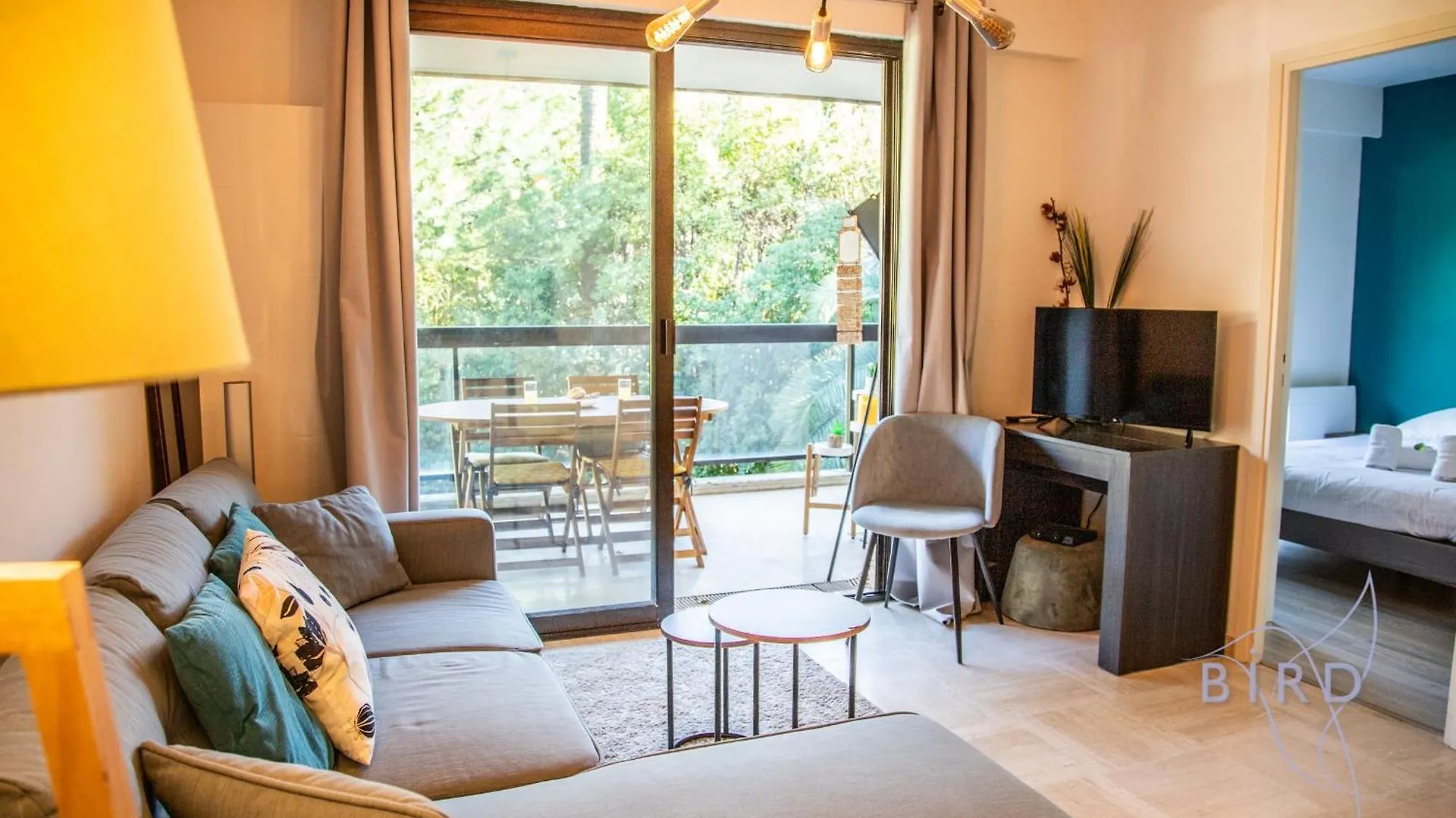 Superb Apartment With Pool Tennis & Parking Cannes
